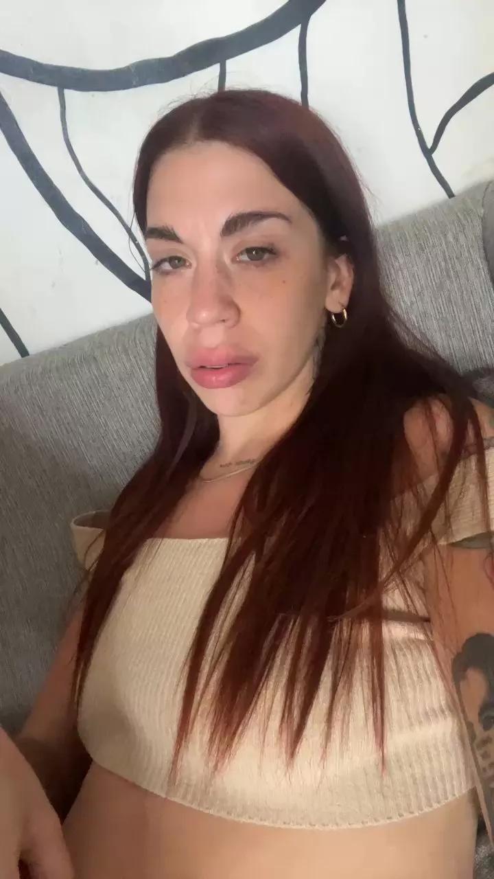 CamiButterfly on Cam4 