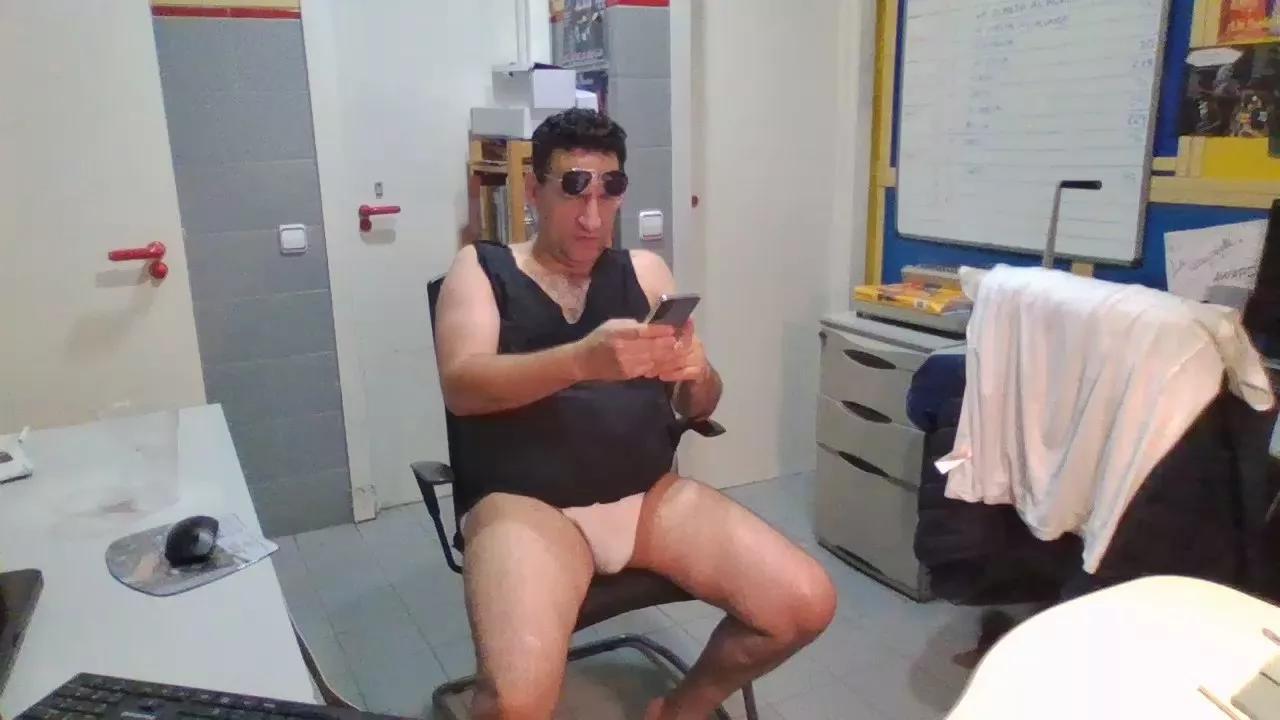 Camionmadrid on Cam4 