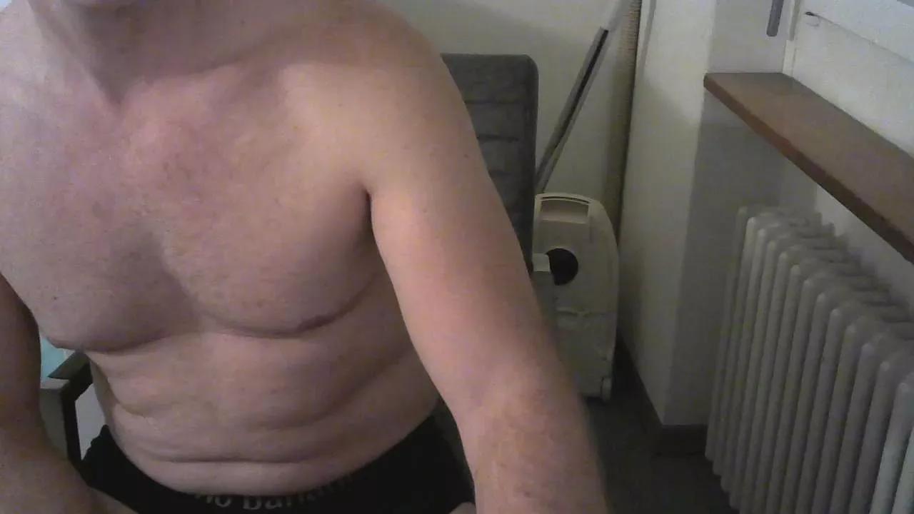 campig7891 on Cam4 