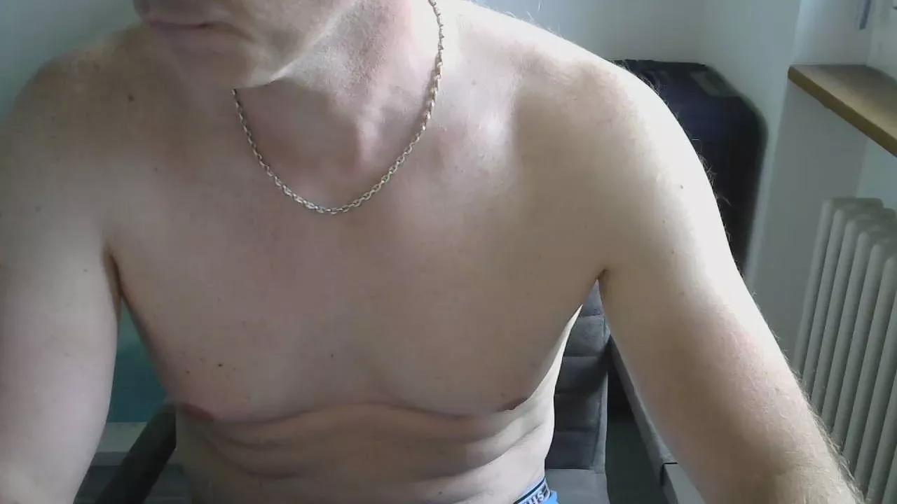 campig7891 on Cam4 