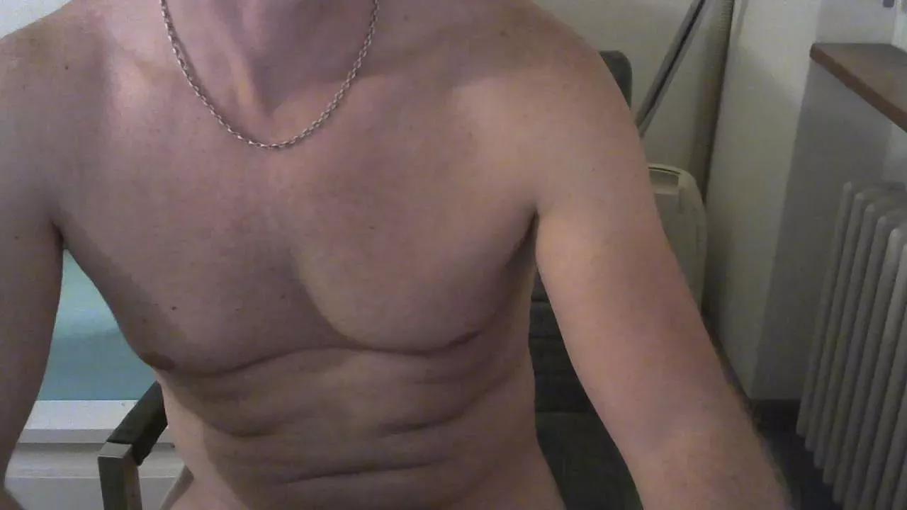 campig7891 on Cam4 