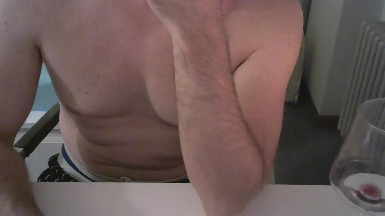 campig7891 on Cam4 