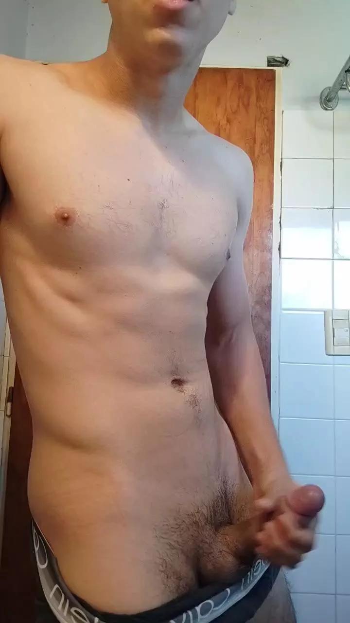 Cannabunker1 on Cam4 