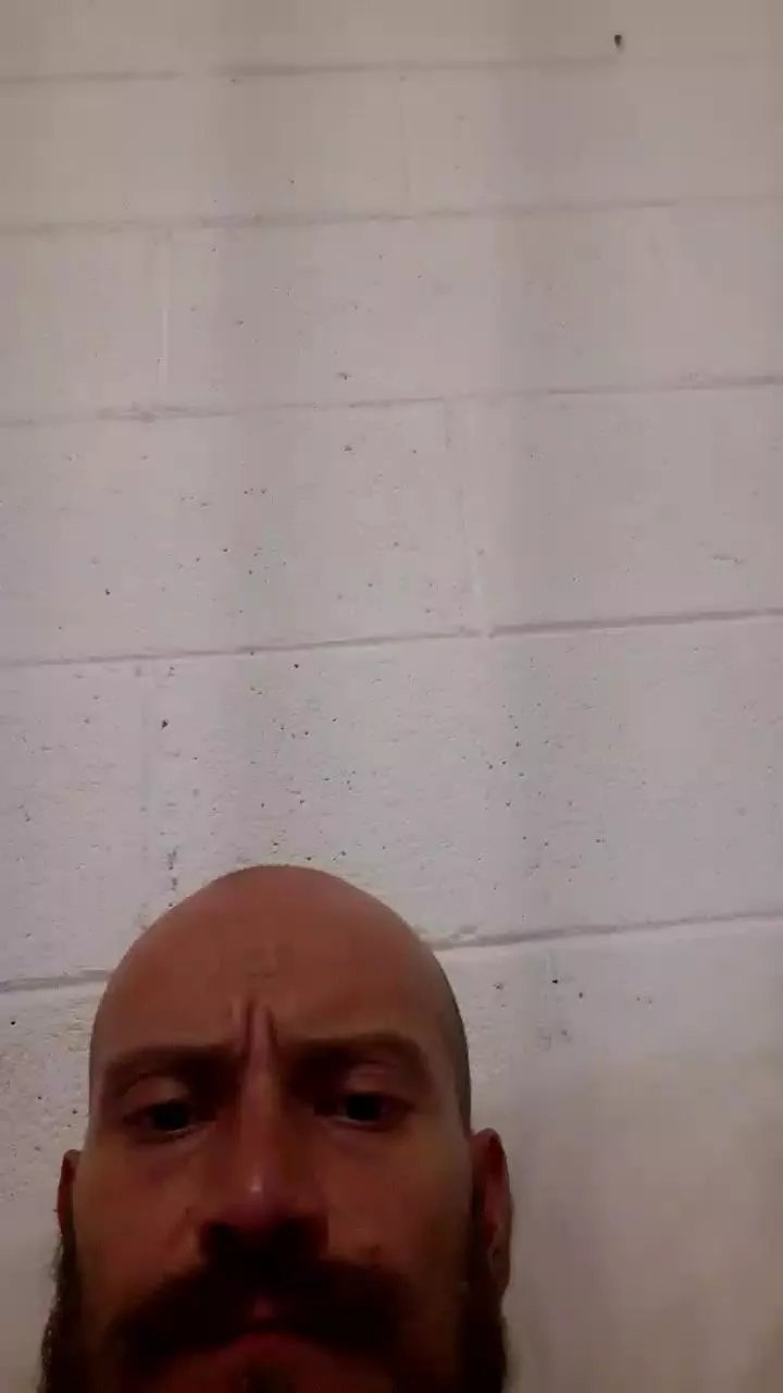 Offline carcazz on Cam4