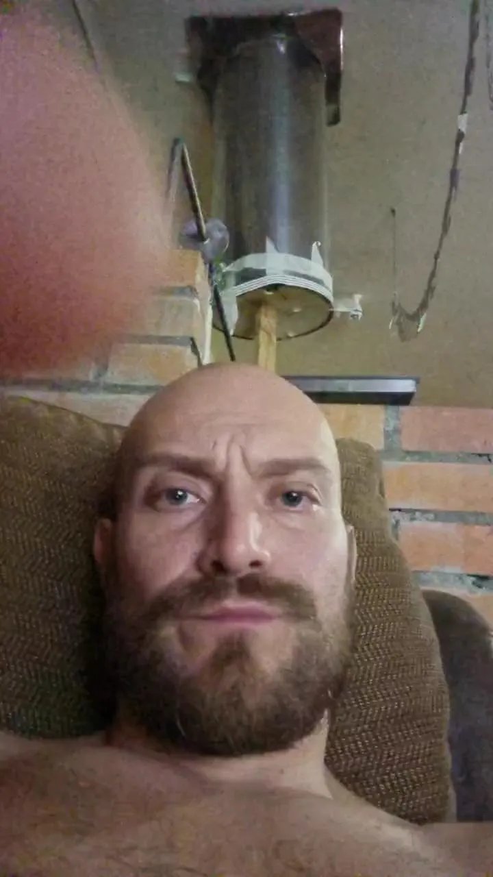 Offline carcazz on Cam4