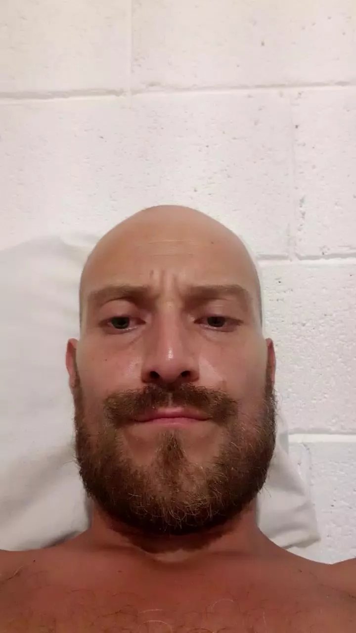 Offline carcazz on Cam4