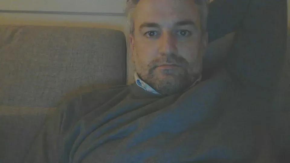 cavaliere1987 on Cam4 