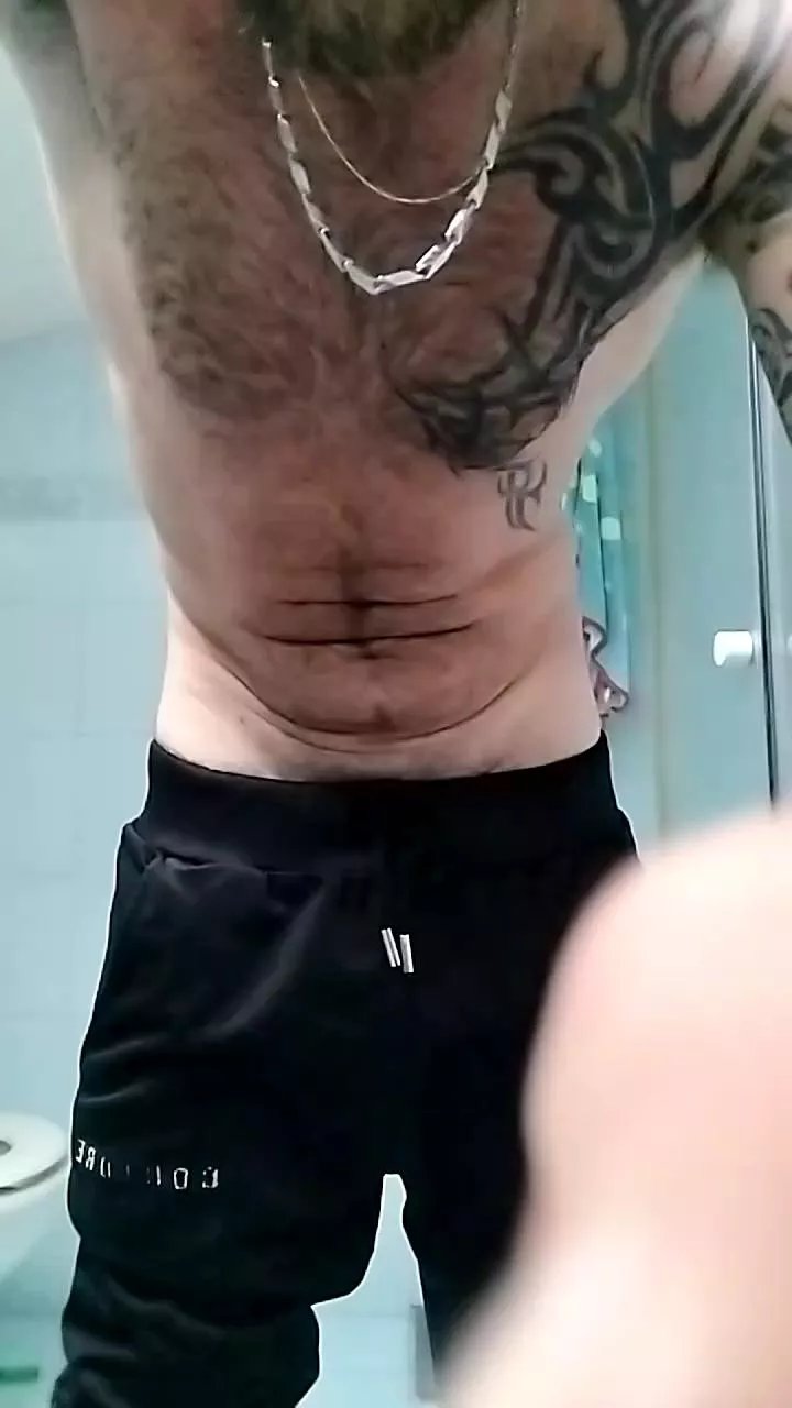 Offline Caxx9donne on Cam4