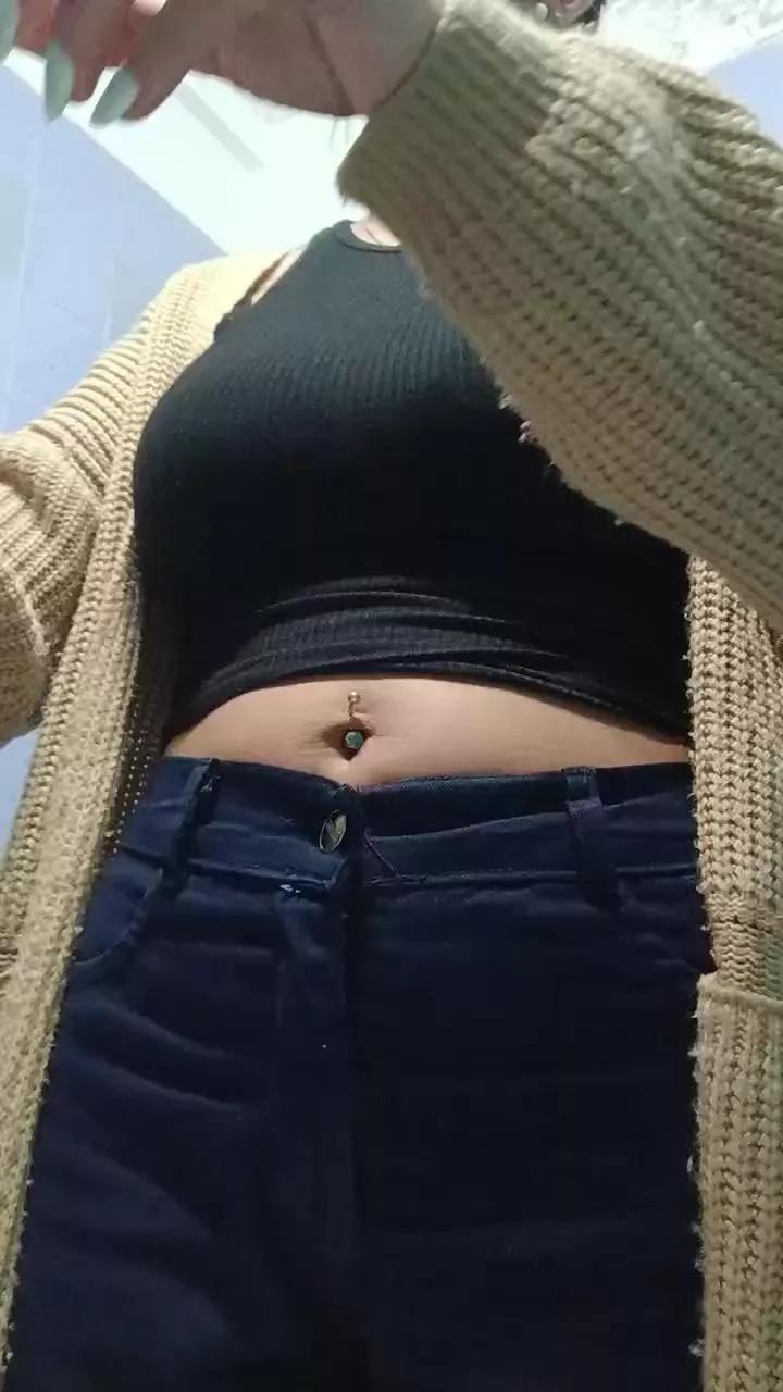 Celes90 on Cam4 
