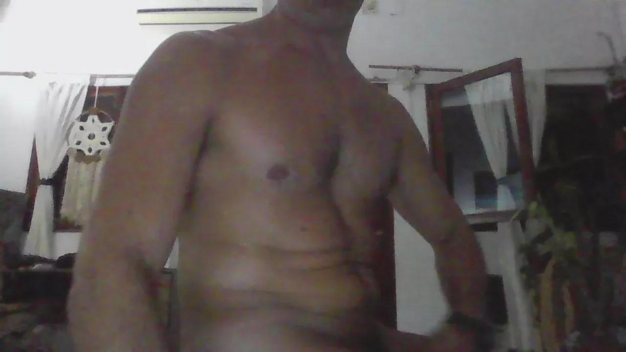 Cesar_Moon on Cam4 