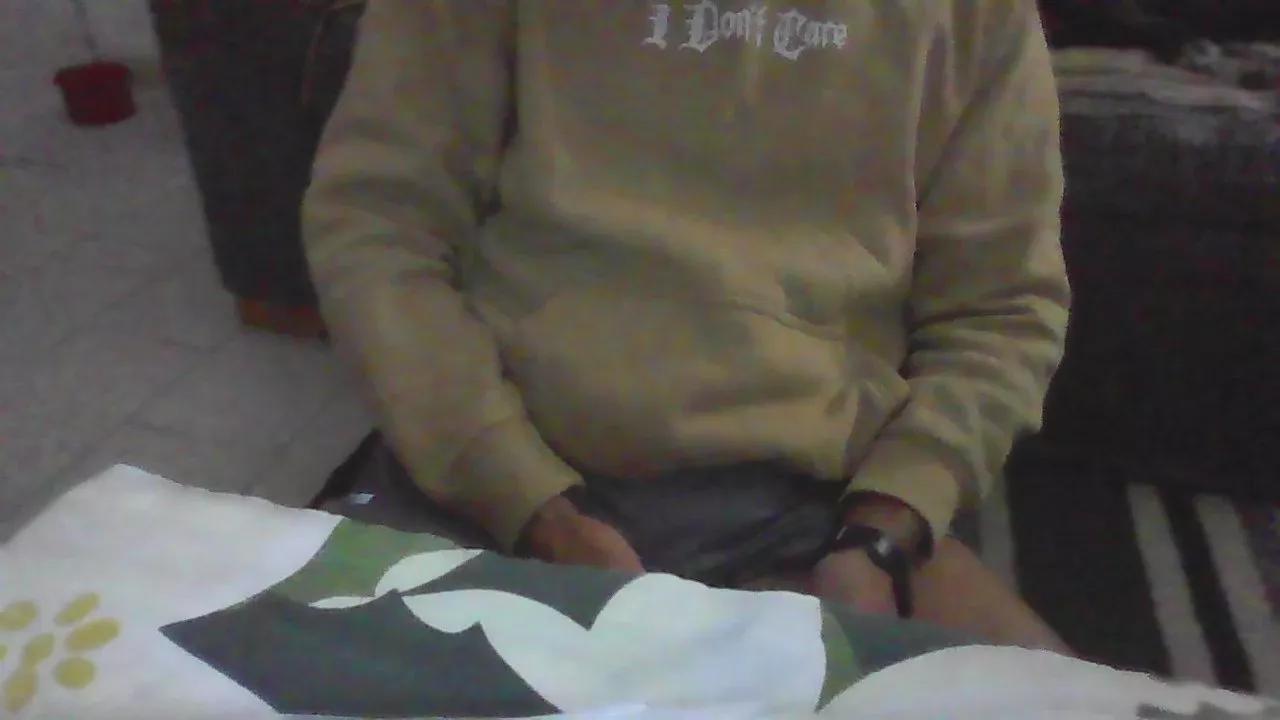 Cesar_Moon on Cam4 