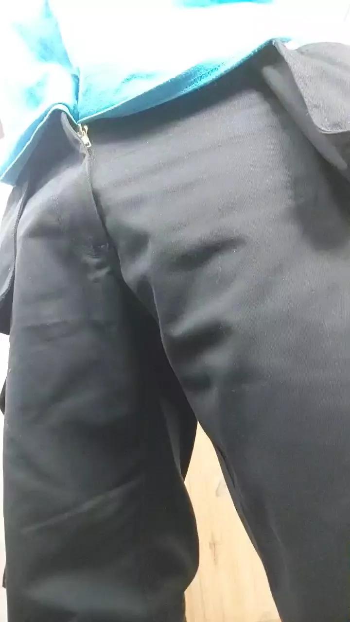 cheekeygeeza61 on Cam4 
