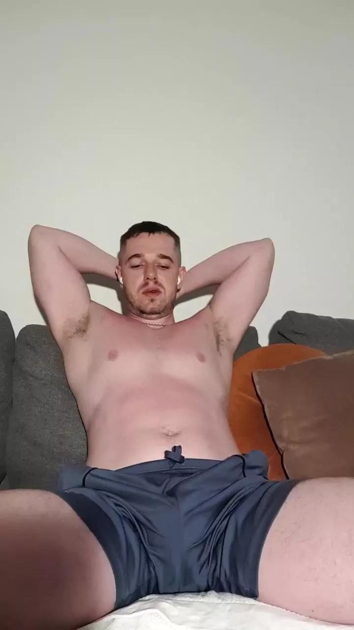 Claywoolf on Cam4 