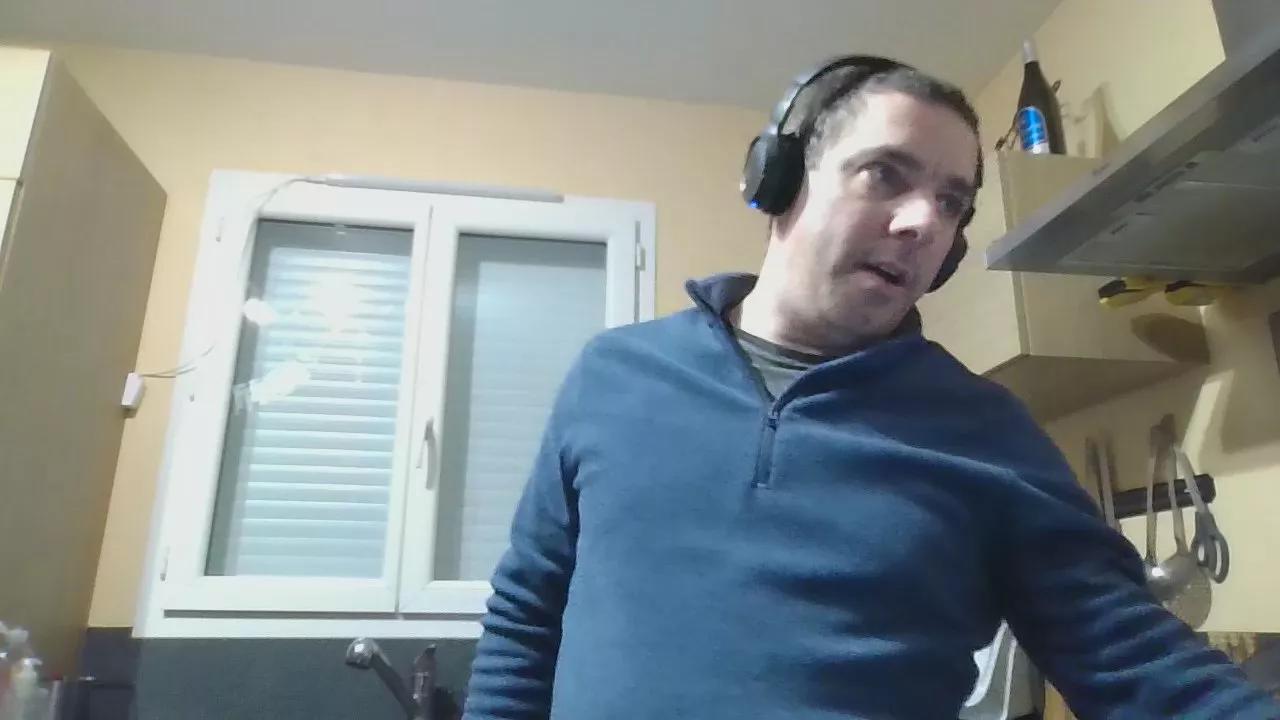 coco4225 on Cam4 
