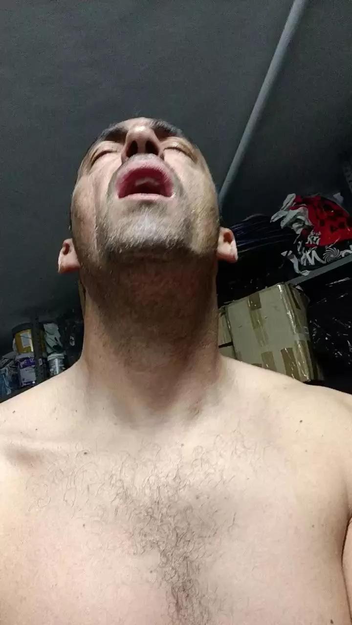 comilon77 on Cam4 