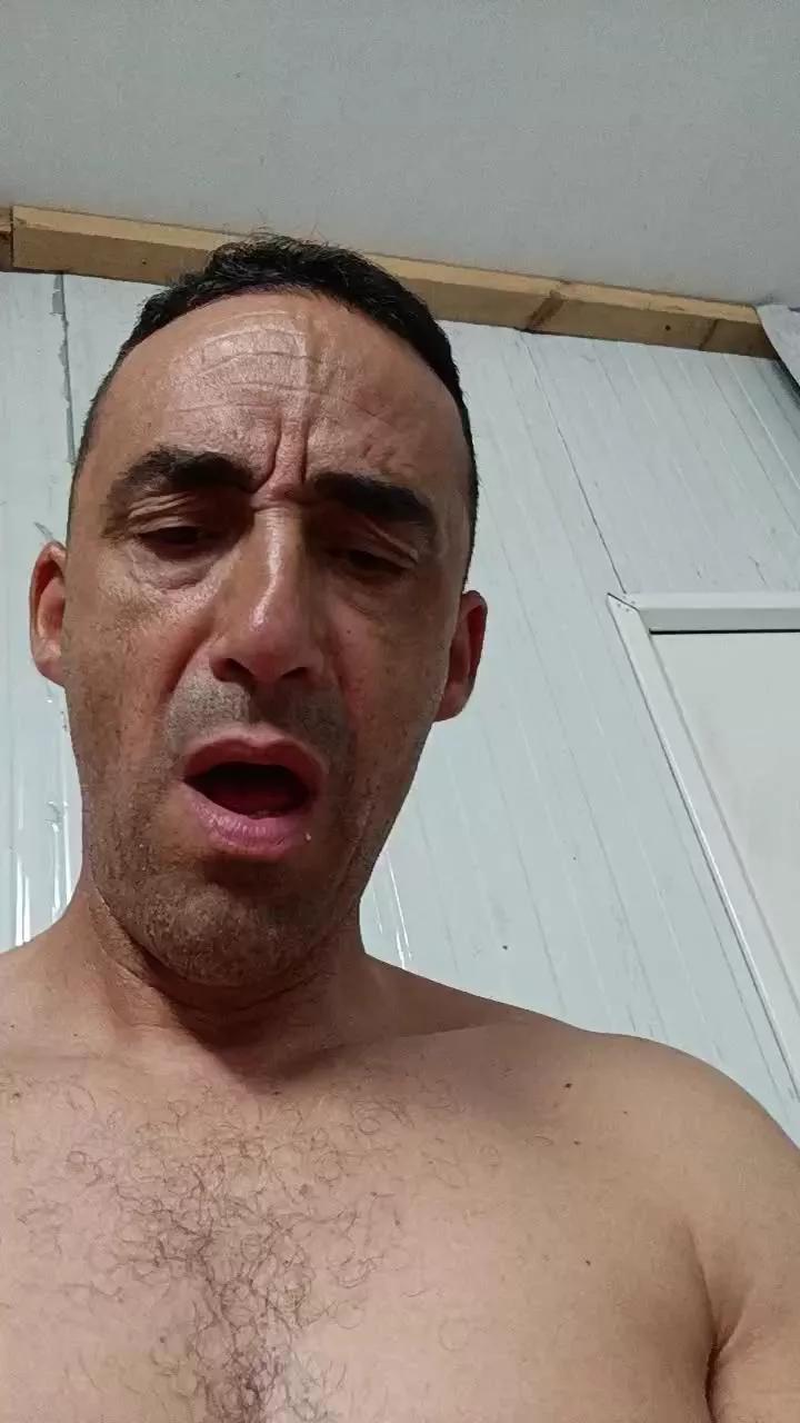 comilon77 on Cam4 