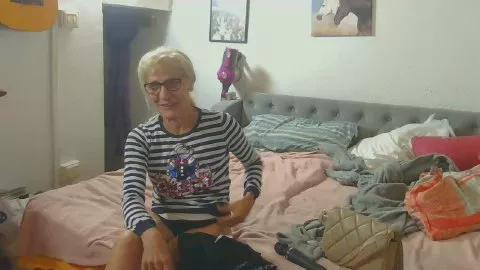 Couplemilf2 on Cam4 