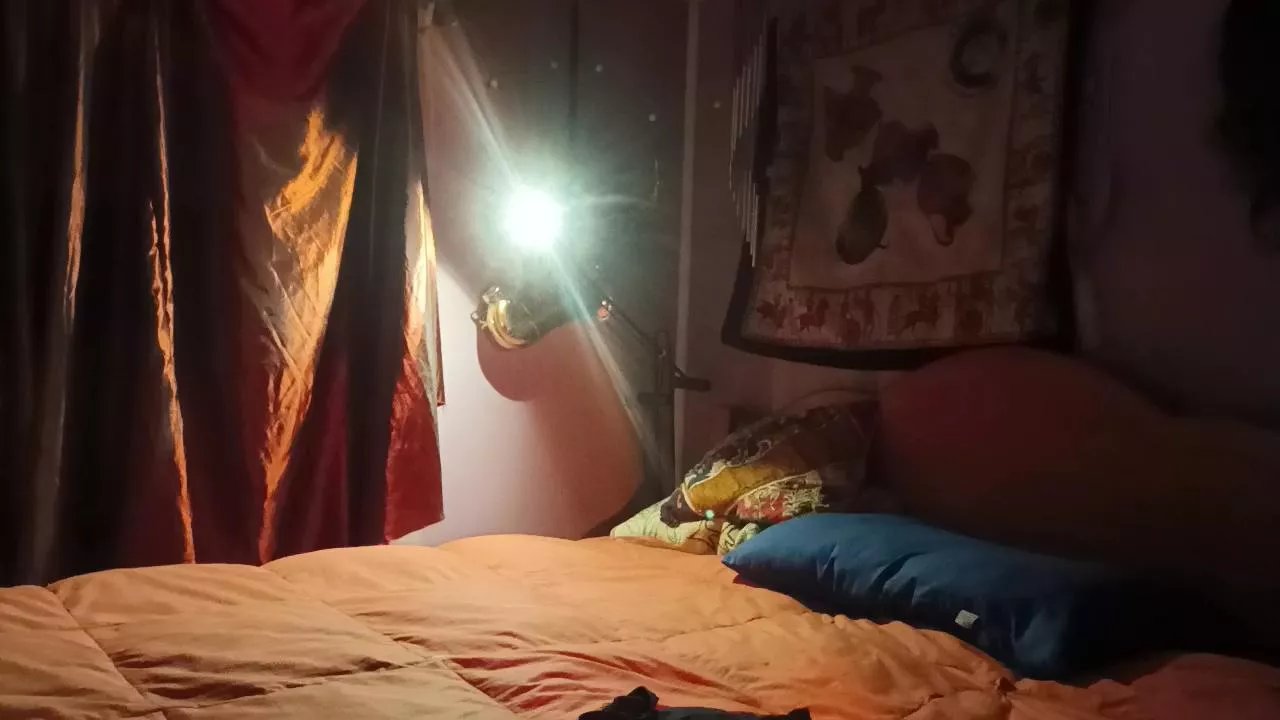 Offline DaniTama on Cam4