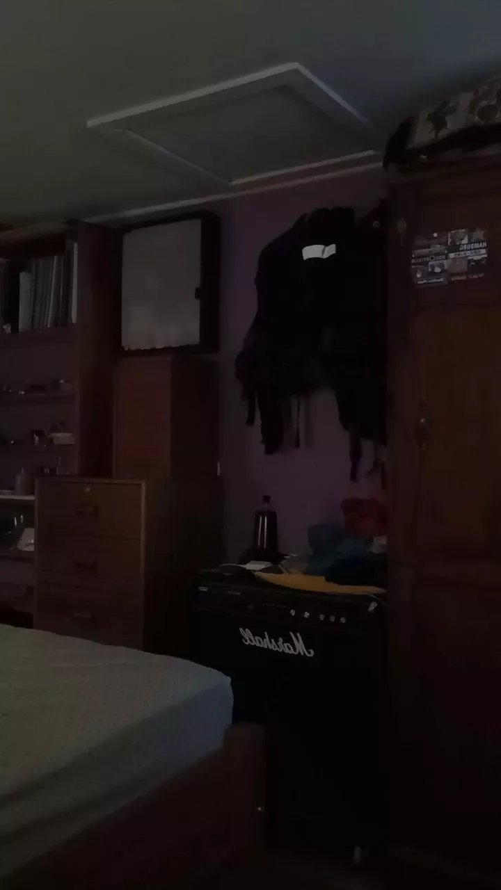 Offline DaniTama on Cam4