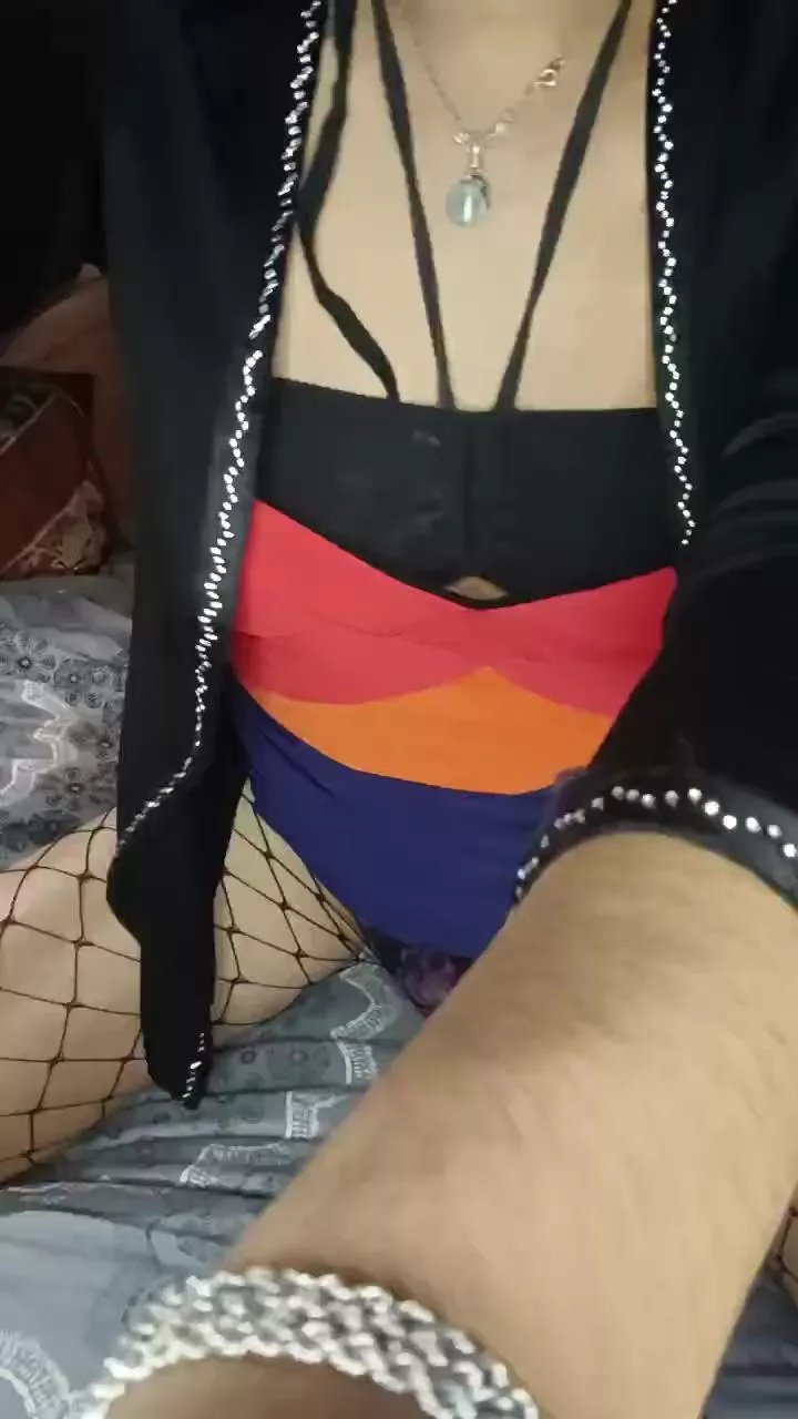 Offline DaniTama on Cam4