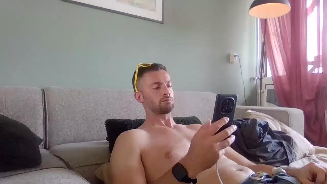 danny1993_xxx on Cam4 