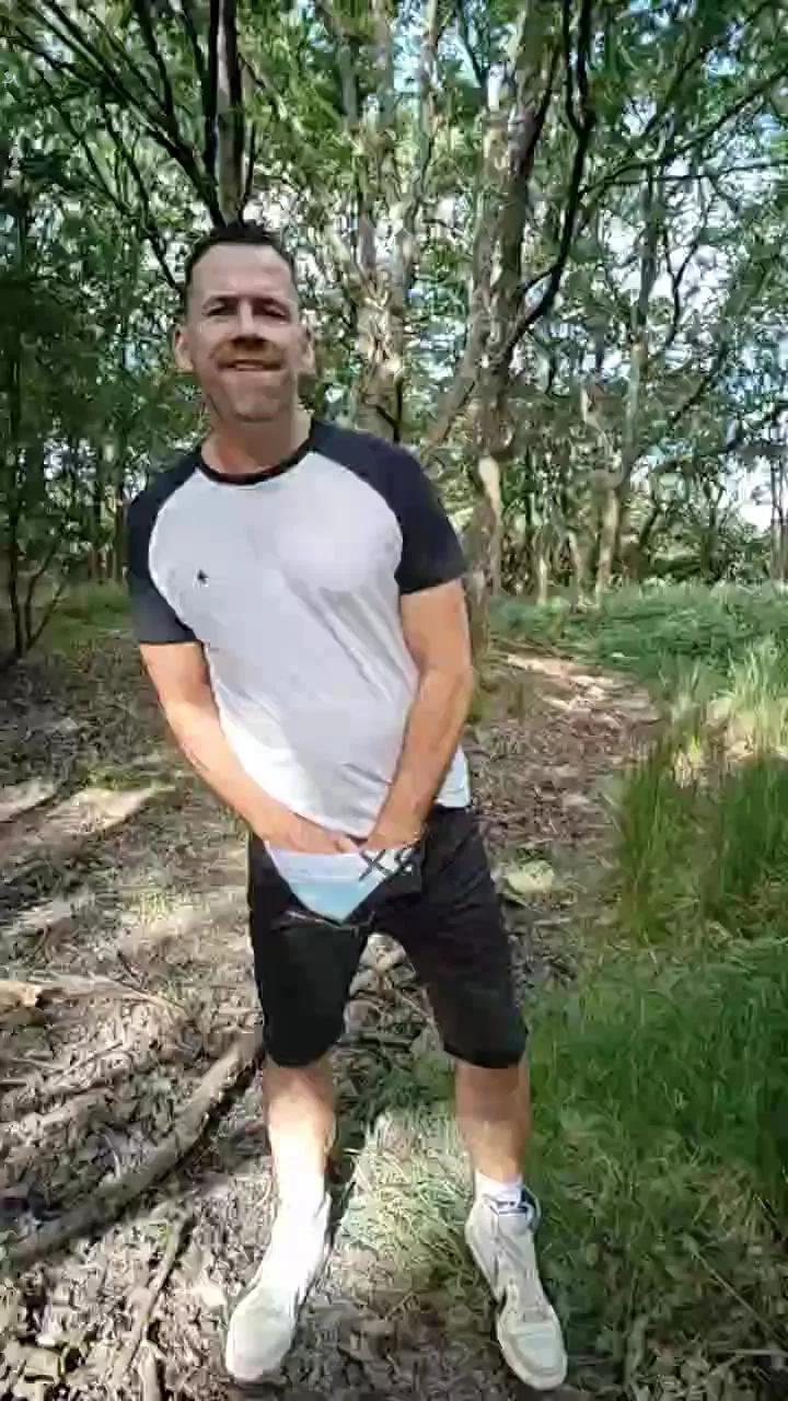 dave_naked on Cam4 