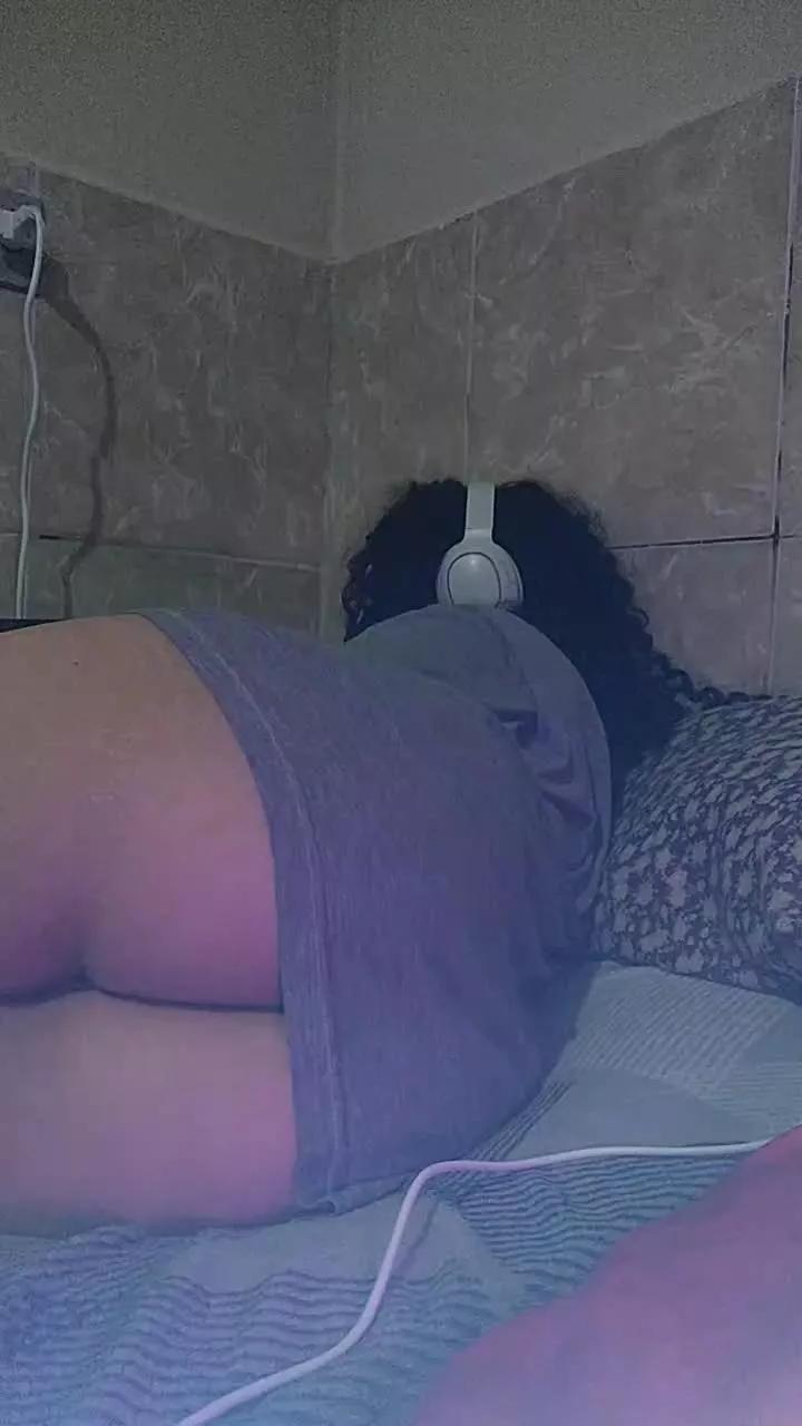 Deusa_Aster on Cam4 