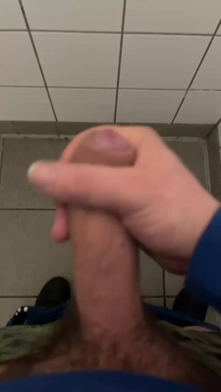 Dickersw02 on Cam4 