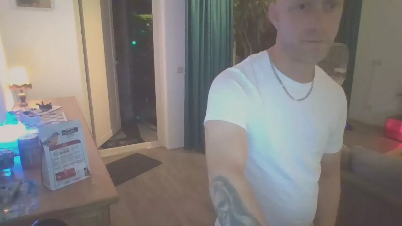 Offline Drachten1988 on Cam4