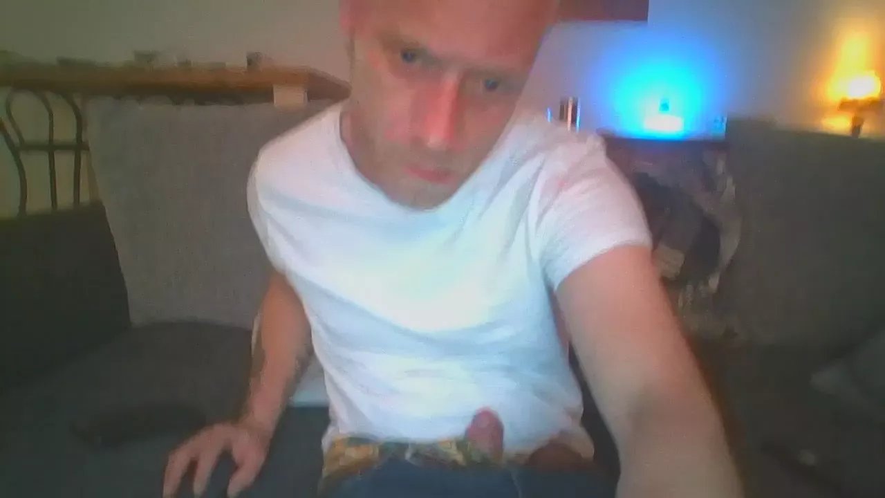 Offline Drachten1988 on Cam4