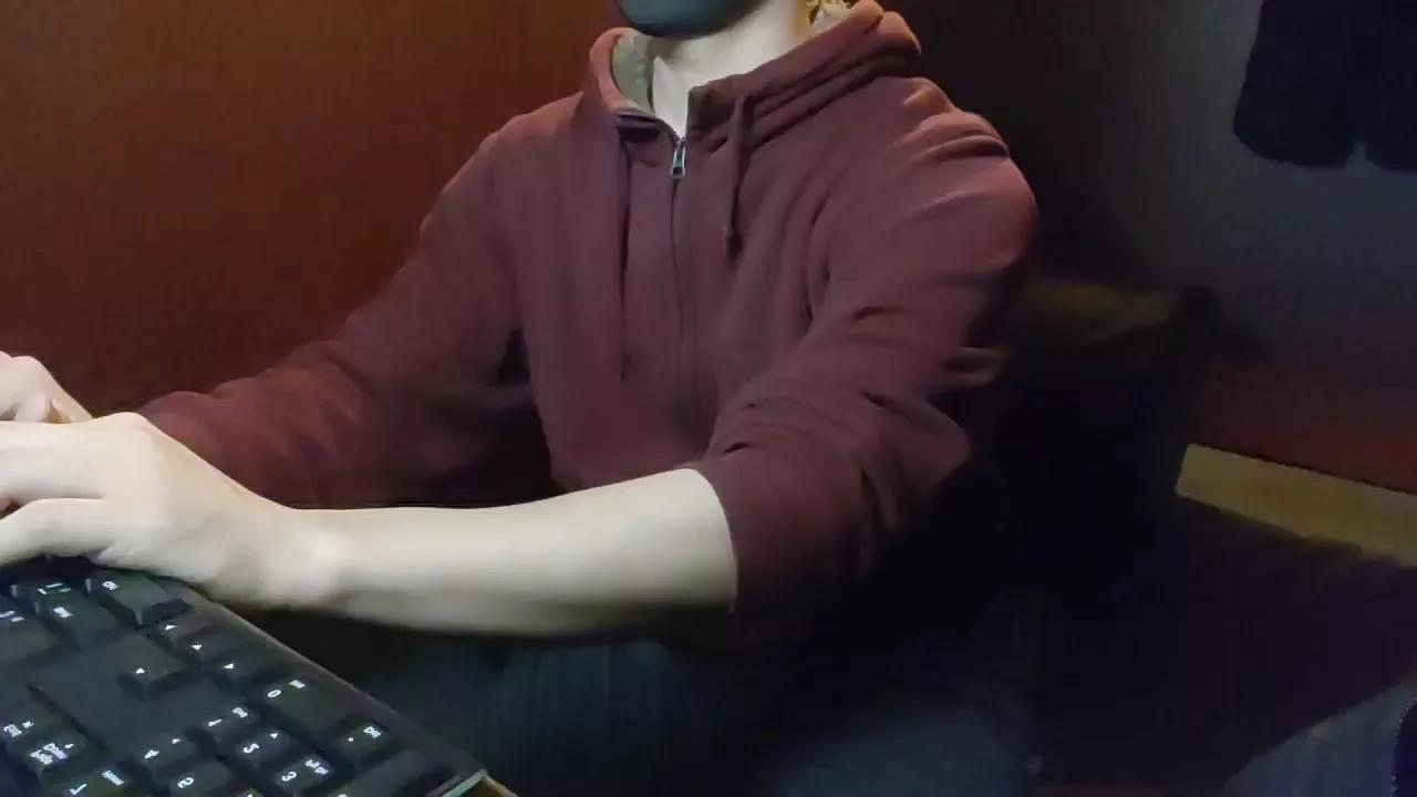 dragon011423555 on Cam4 