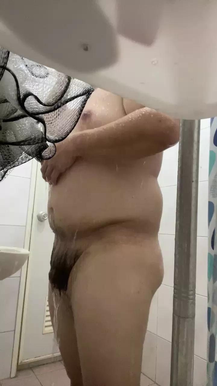Edgemebear69 on Cam4 