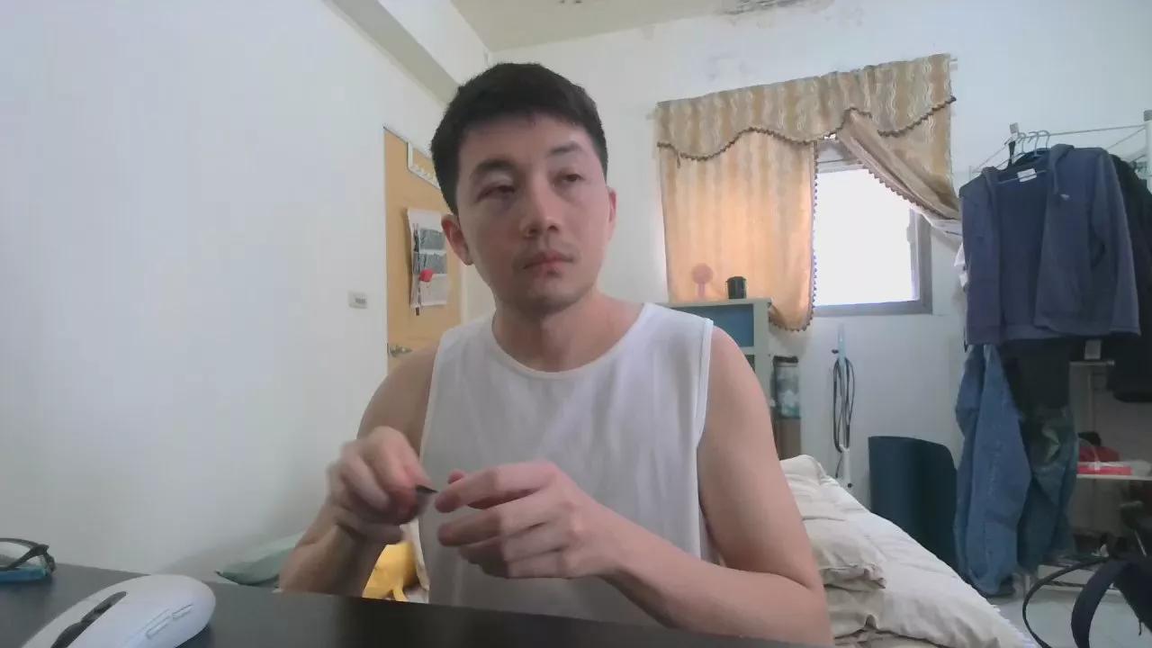egg019763 on Cam4 