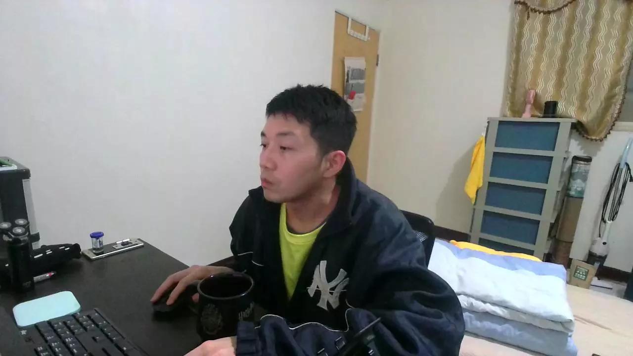 egg019763 on Cam4 