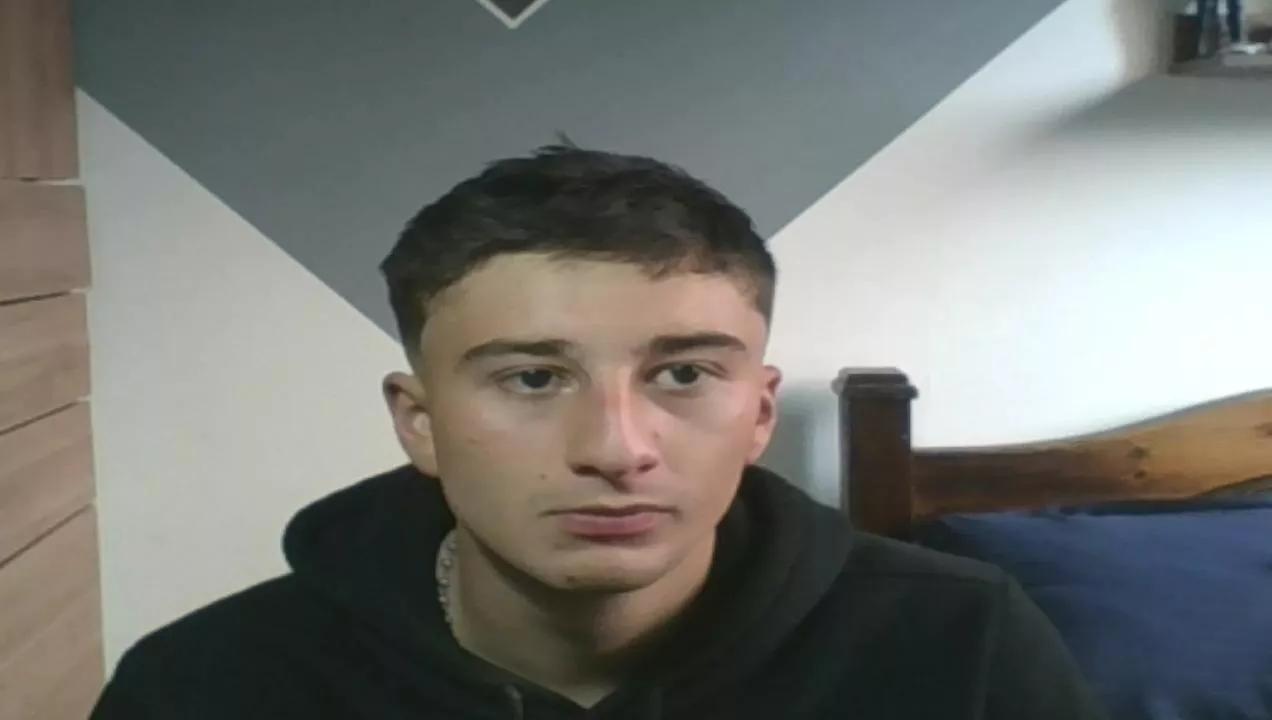 Esteban19PG on Cam4 
