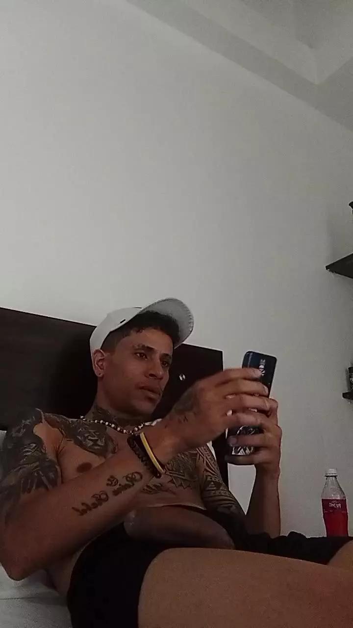Extib on Cam4 