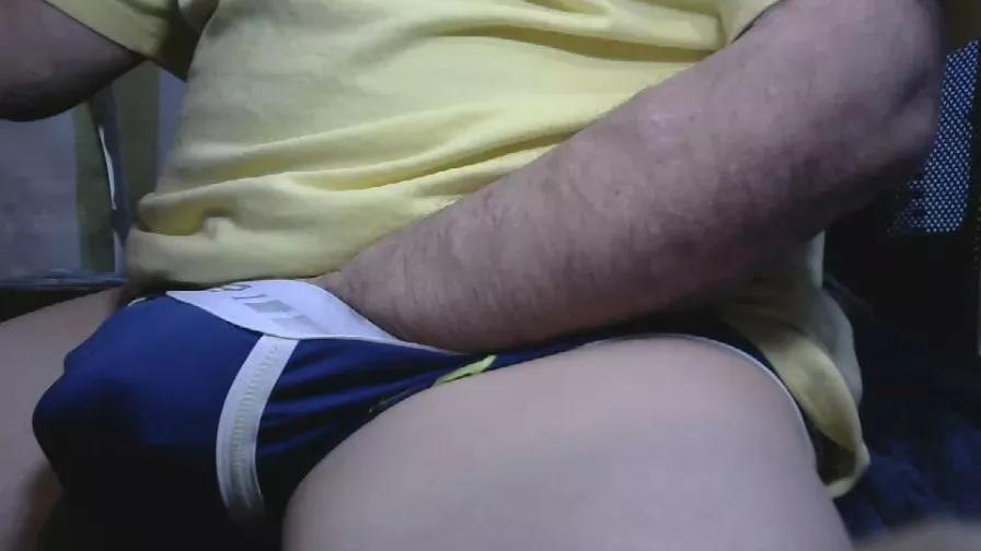 fluffbearr on Cam4 