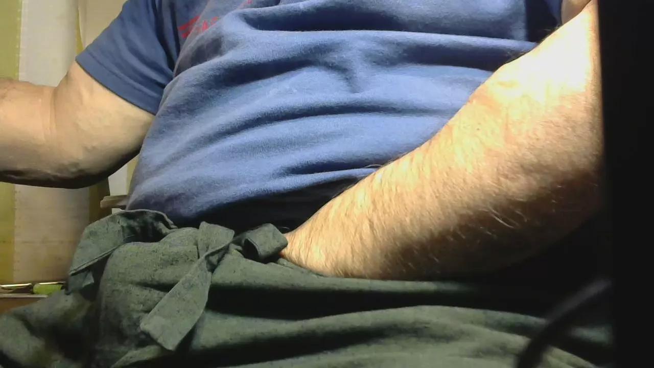 fluffbearr on Cam4 