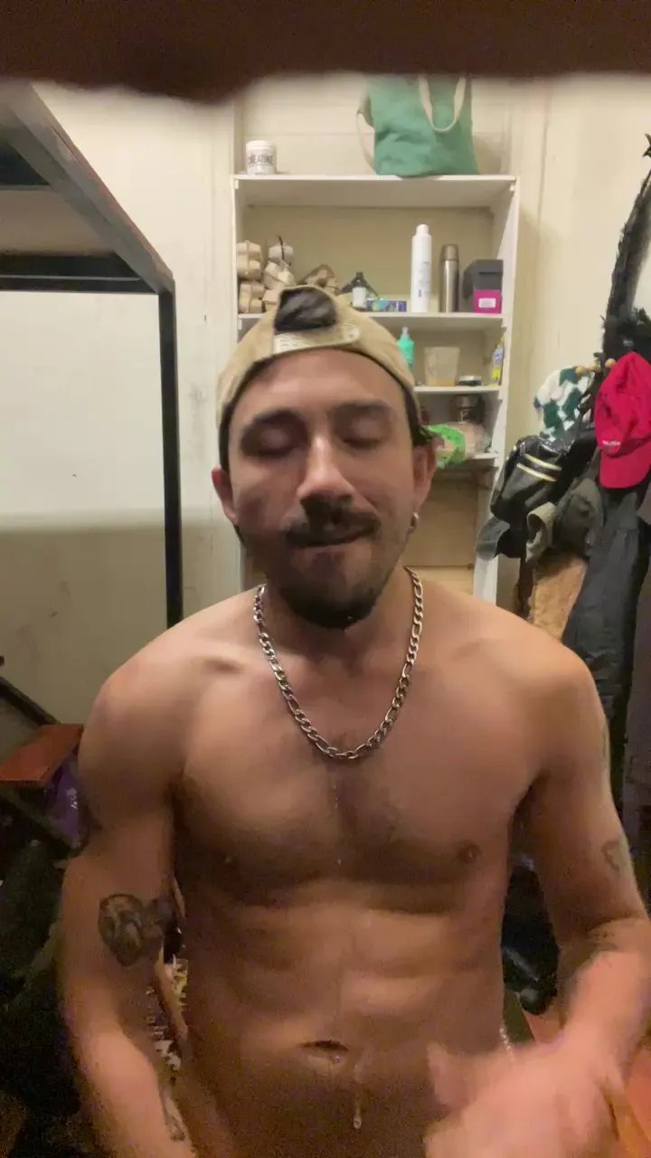 Offline Fortunacho on Cam4