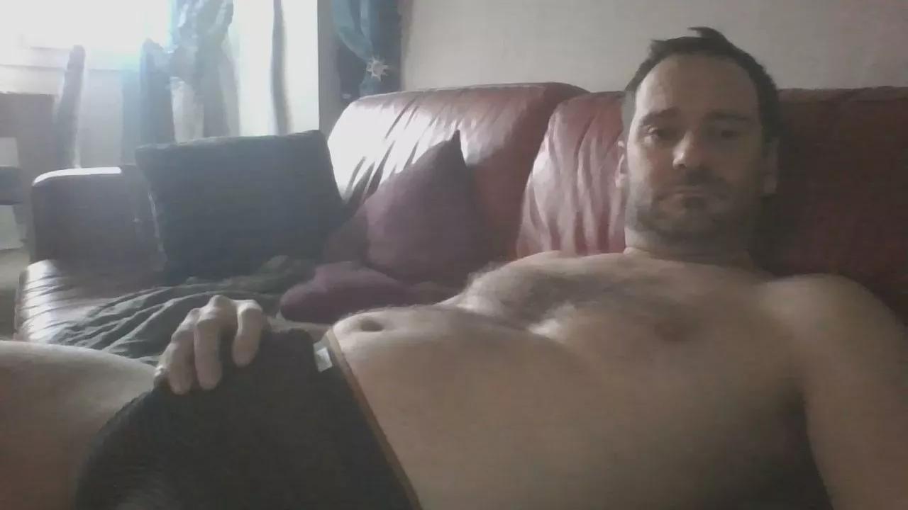 frenchi666 on Cam4 