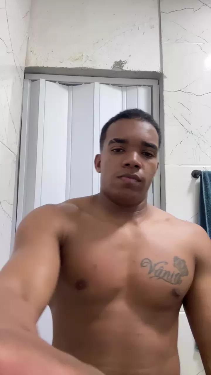 GALANTIADOR22 on Cam4 