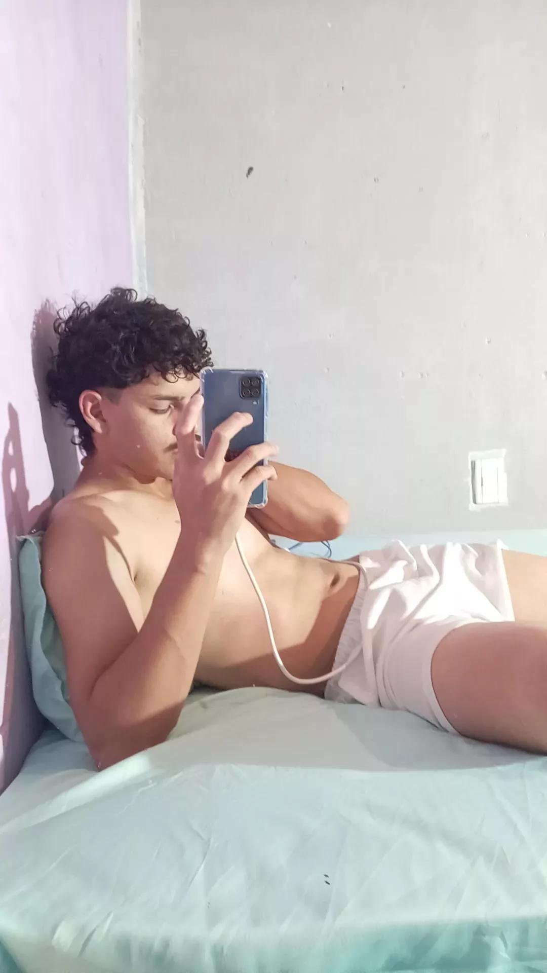 garbeilsrnxxx on Cam4 