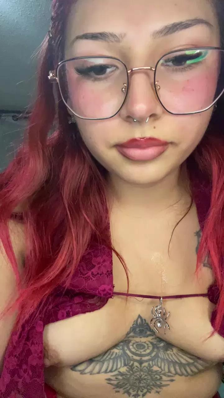 Gatitapeliroja on Cam4 