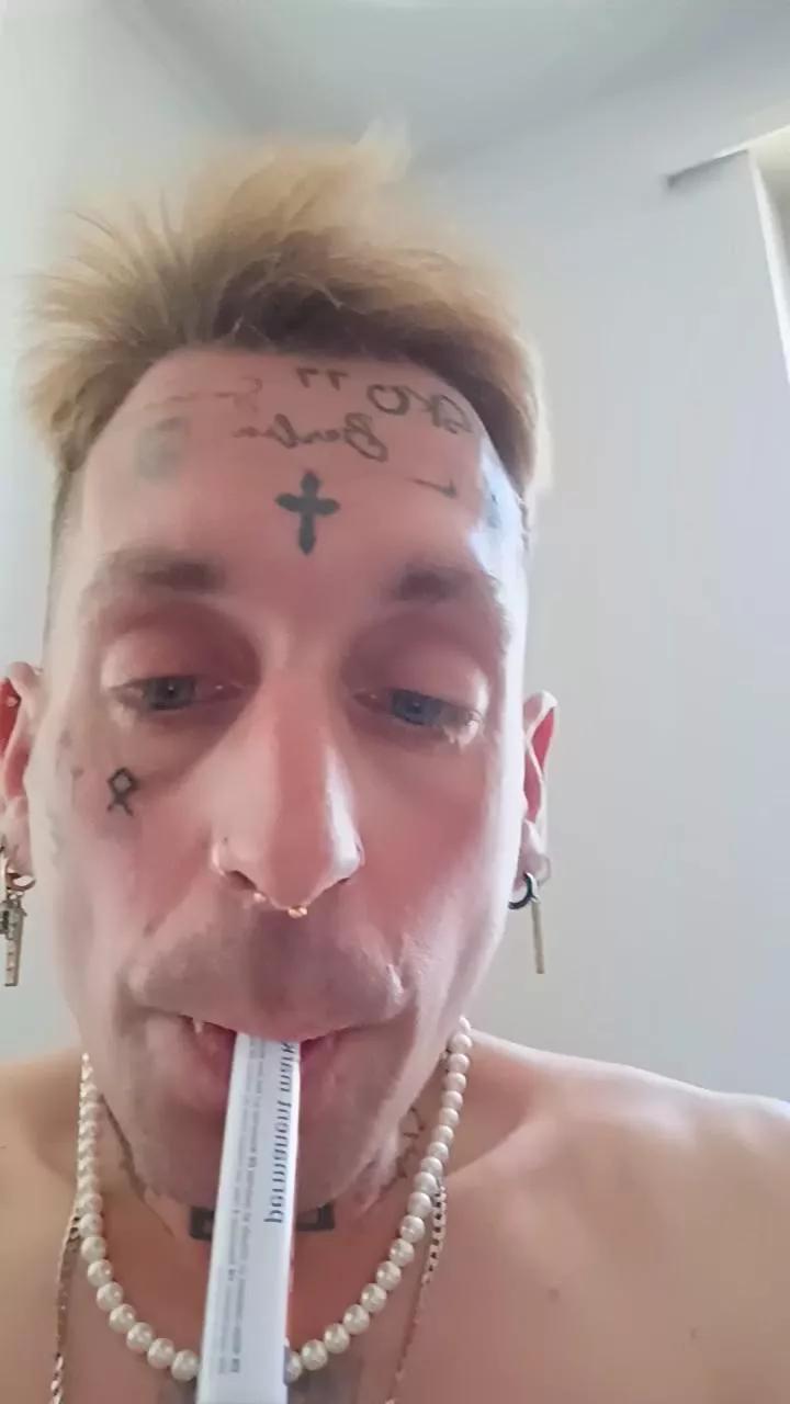 GaylerTypCH on Cam4 