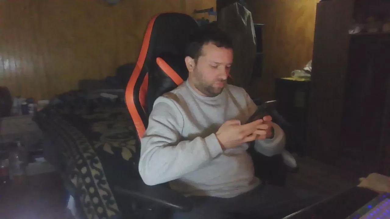 Giingz22 on Cam4 