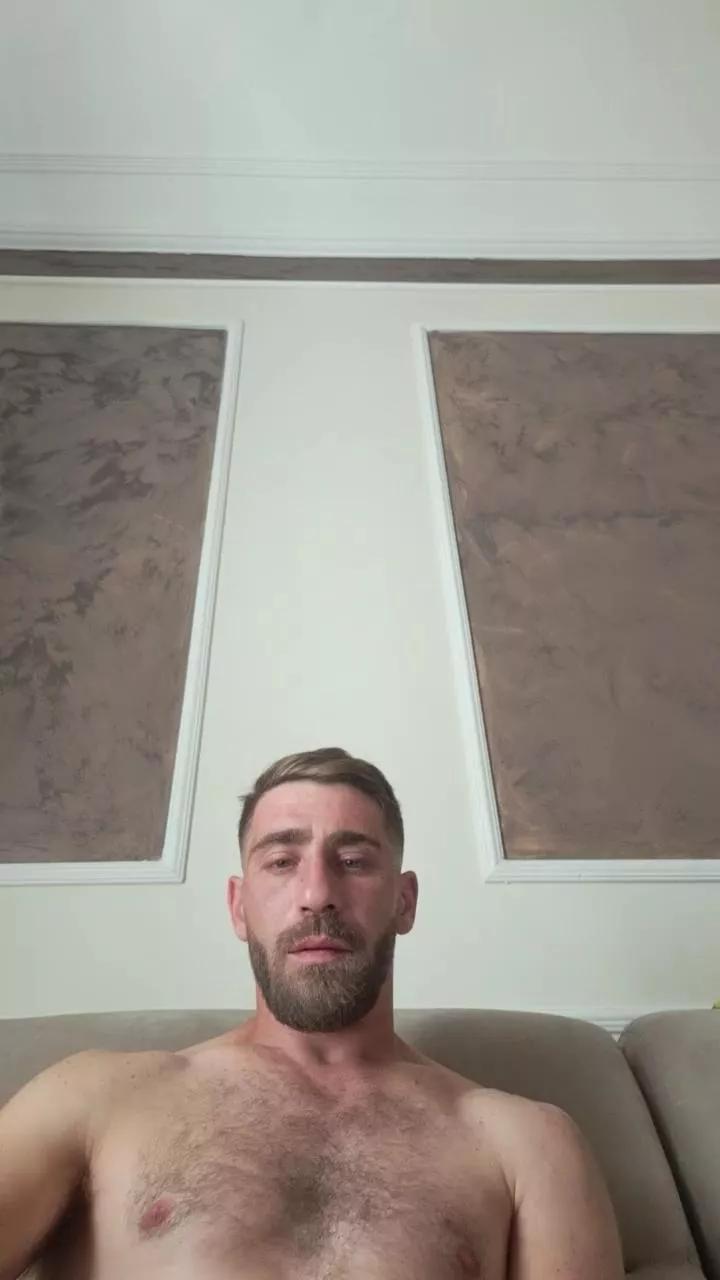 Giochicchio46 on Cam4 