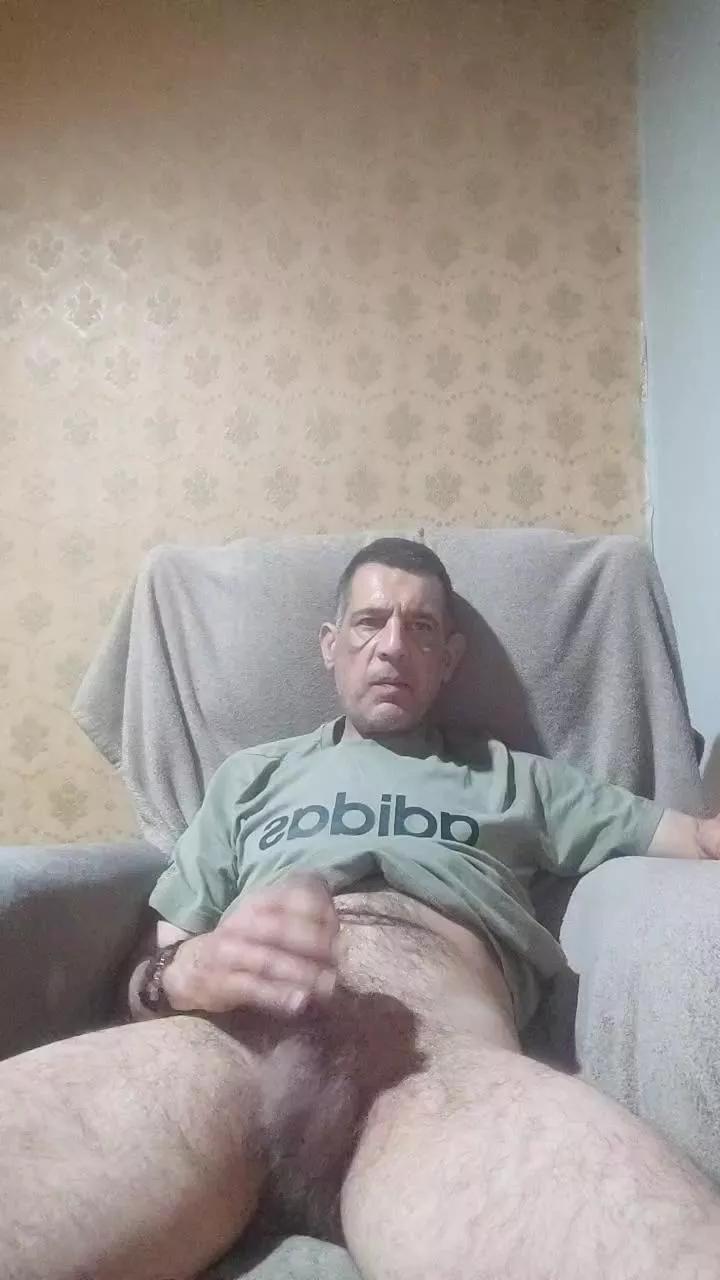 goku222 on Cam4 