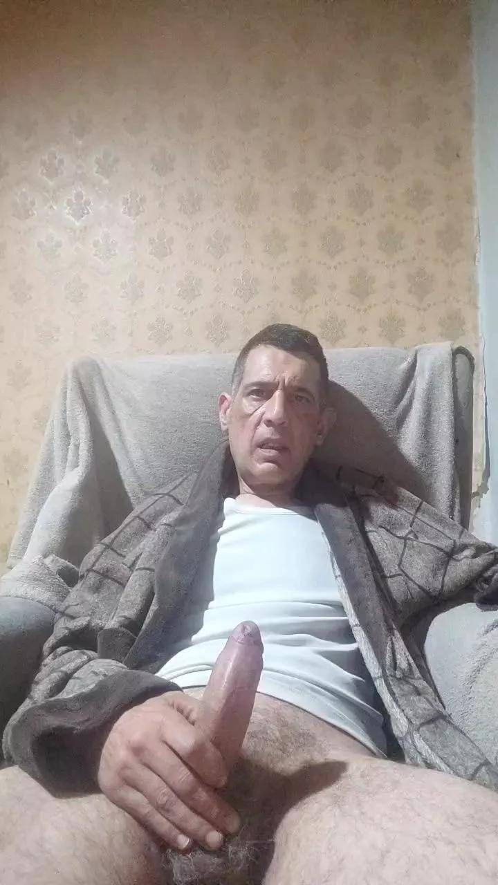 goku222 on Cam4 