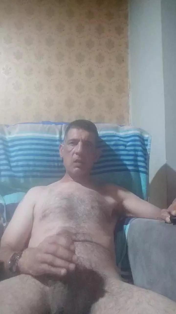 goku222 on Cam4 