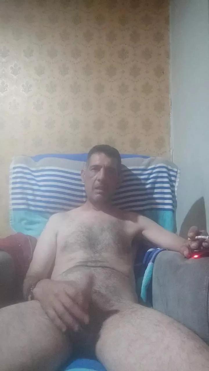 goku222 on Cam4 